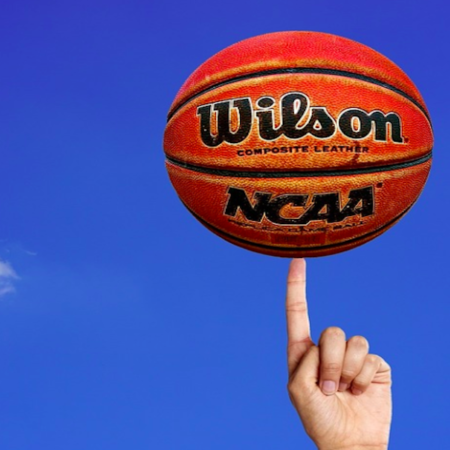 Pronostici College Basket: power ranking e programma NCAAB Week 15. Crollano Wisconsin e Tennesseee. Continua la crescita dei Gamecocks