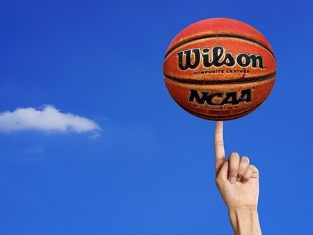 Pronostici College Basket: power ranking e programma NCAAB Week 12. Clamorosa sconfitta per Houston