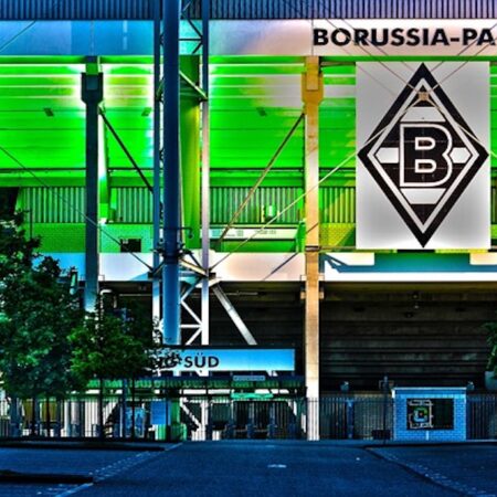 Pronostici Bundesliga 25a giornata: big match Leverkusen-Bayern Monaco e free pick Monchengladbach-Werder Brema