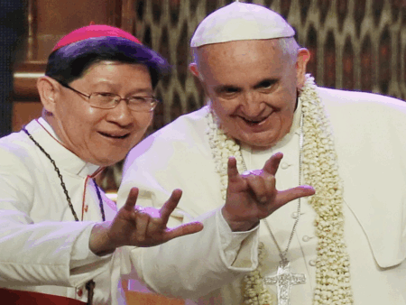 Prossimo Papa: Luis Antonio Tagle supera Pietro Parolin nelle quote. Conclave veloce secondo i book. Francesco ancora il nome favorito